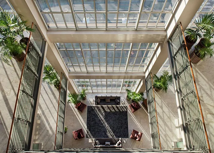 Hotel Doubletree By Hilton Turin Lingotto